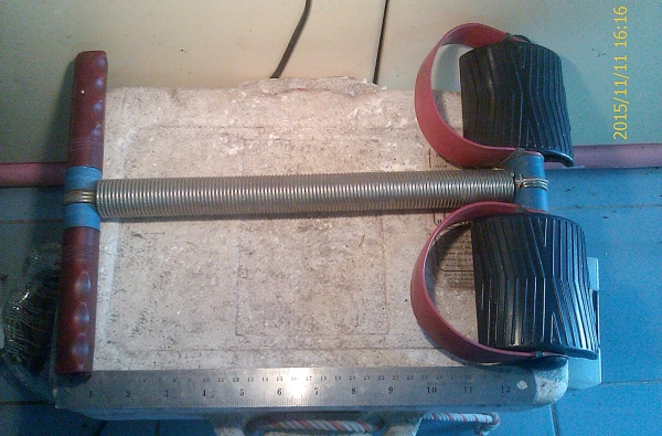 เครื่องบริหารระบบสปริงแรงต้าน