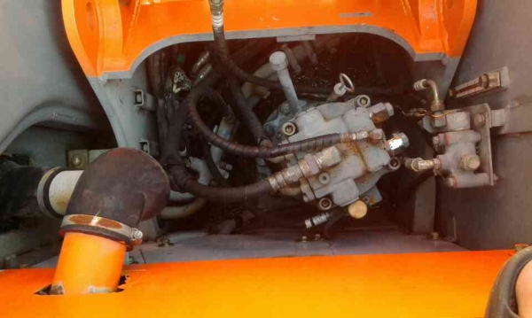 มาใหม่ HITACHI ZX135US เก่าญี่ปุ่น  สภาพสวย  พร้อมใช้  สนใจโทร 089-3818694  ดวงนภา จ้า