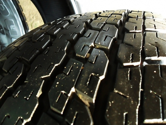 ยางกระบะสูงขอบ16 บริดสโตน265-70-R16 ลงพื้นปลายปี13 (4เส้น4,500) ยางกระบะสูงขอบ16 บริดสโตน265-70-R16 ลงพื้นปลายปี13 (4เส้น4,500)