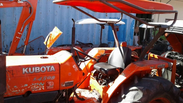 รถแทรกเตอร์ L4508