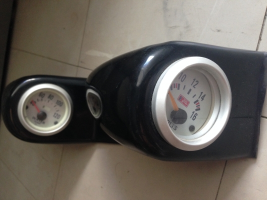 Volt , water เกจ