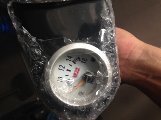 Volt , water เกจ