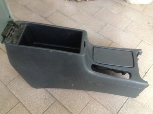 ท้าวเเขน เเอคคอร์ 94ถึง97 มีทีวางเเก้วกดกระเด้งของเก่าญี่ปุ่นสภาพดี