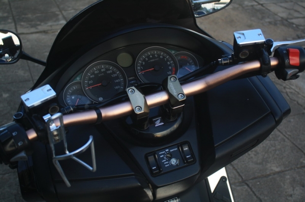 __FORZA300 ปี2013 พร้อมของแต่ง ฿ 98,000__