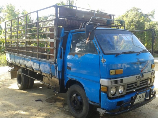 หกล้อTl100สวยๆๆเครื่องดี เกียร์ พร้อมใช้งาน เอกสารทะเบียนพร้อม