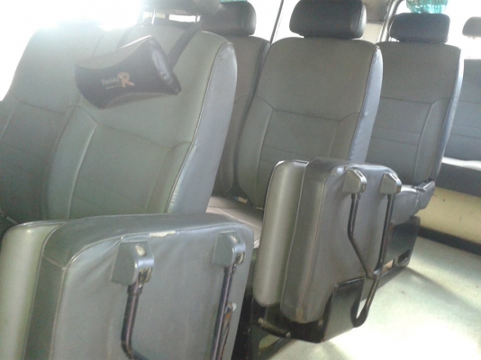 รถตู้สวยครับ เครื่องเบนซิล สนใจโทรมานะครับ