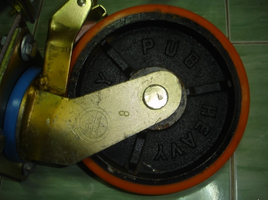 ขายล้อนั่งร้าน ยูริเทนขนาด8นิ้ว pc.wheel มีเบรคทั้4ล้อพร้อมใช้งานเลย