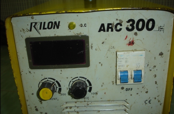ขายเครื่องเชื่อมไฟฟ้า Rilon ARC 300 ระบบอินเวอร์เตอร์ 220V