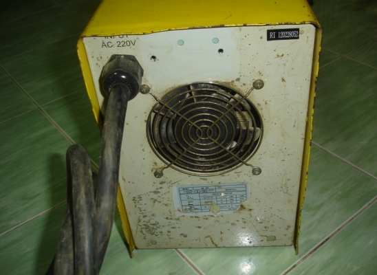 ขายเครื่องเชื่อมไฟฟ้า Rilon ARC 300 ระบบอินเวอร์เตอร์ 220V