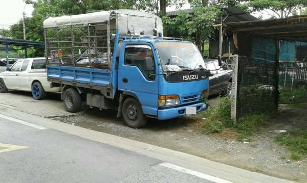 ขาย รถบรรทุก 4 ล้อ ISUZU 100 แรง มีแอร์ ขาย รถบรรทุก 4 ล้อ ISUZU 100 แรง มีแอร์