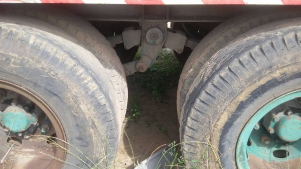 หางพื้นเรียบ.12เมตร-3คาน.มีระบบถุงลม-ยกได้-สภาพสวยมากพร้อมใช้-ราคา-275,000 หางพื้นเรียบ.12เมตร-3คาน.มีระบบถุงลม-ยกได้-สภาพสวยมากพร้อมใช้-ราคา-275,000