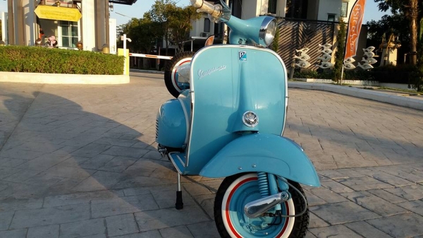 ขาย vespa 64 อินเดีย สีฟ้าสวยๆ เครื่องดี สีสวย เอกสารอินวอย ราคา 49900 บาท รถทำใหม่ครับ ไฟ cdi พร้อมขี่หล่อครับ สนใจติดต่อ 0826336557 โป้งครับ รับเทรินทุกรุ่นครับ.