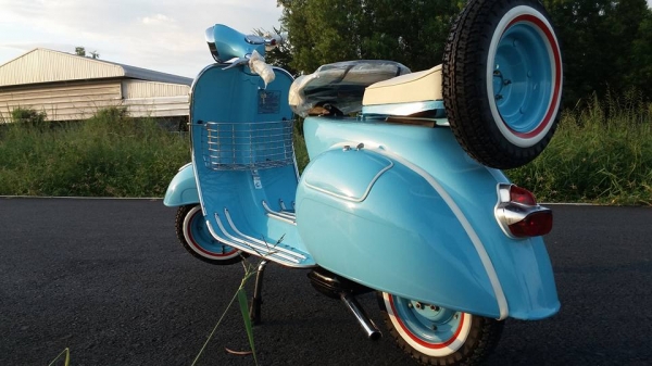 ขาย vespa 64 อินเดีย สีฟ้าสวยๆ เครื่องดี สีสวย เอกสารอินวอย ราคา 49900 บาท รถทำใหม่ครับ ไฟ cdi พร้อมขี่หล่อครับ สนใจติดต่อ 0826336557 โป้งครับ รับเทรินทุกรุ่นครับ.