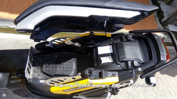 ขาย Zoomer-x รถบ้านปี 56 แต่งนิดหน่อย ราคาถูกมาก