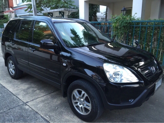 Honda CRV ตัวท็อป ปี02  รถดี สีสวย สภาพเต็ม100  ไม่ดมแก็ส  ได้ไปคุ้ม..ดูรายละเอียดด้านใน