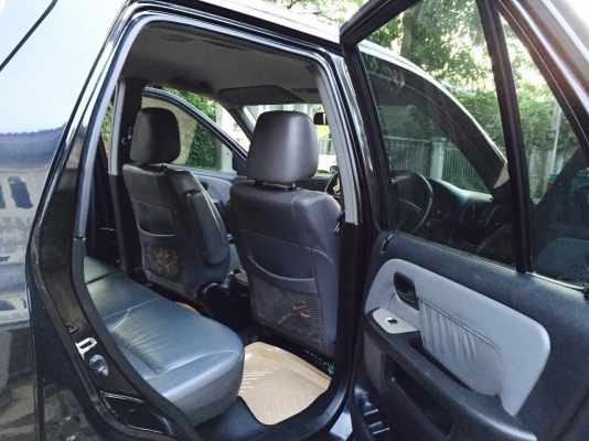 Honda CRV ตัวท็อป ปี02  รถดี สีสวย สภาพเต็ม100  ไม่ดมแก็ส  ได้ไปคุ้ม..ดูรายละเอียดด้านใน