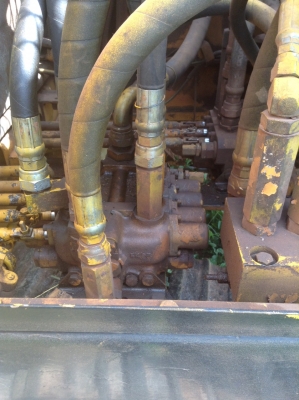 ขายด่วน แม็คโคร KOMATSU PC120-2สภาพพร้อมใช้งาน เครื่องปั้มดีเยี่ยม ปั้มเปลี่ยนใหม่ โซ่ใหม่2ข้าง เอวแน่น เก็บรายละเอียดทั้งคัน พร้อมลุยงานเลยครับ เอกสารสัญญาซื้อขาย