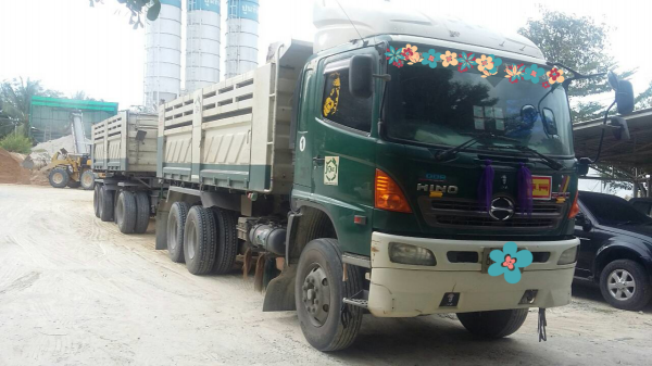 ขายรถบรรทุก 22 ล้อพ่วงแม่ลูกดัมพ์ HINO MEGA 344 แรงม้าปี 2554 ลูกพ่วงสามมิตร 3 เพลา ราคา 2500000