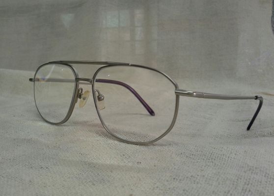 แว่นสายตายาวไททาเนียม VENCOVENI made in Italy