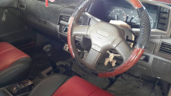 ISUZU TFR จดทะเบียนปี39 ขับเคลื่อน4ล้อ โฟร์วิลใช้ได้ ทะเบียนไม่ขาด สภาพพร้อมใช้งาน