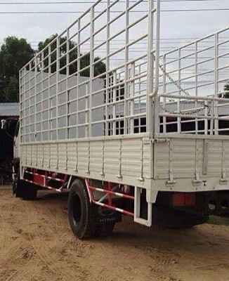 ขายๆ (กะบะยาว7.20ม+เหล็กแผงข้าง) ยกลงจาก ฮีโน่ FF3H สภาพดีพร้อมใช้ ราคา65,000บ ได้ทั้งชุดเหล็กแผงข้างพร้อม