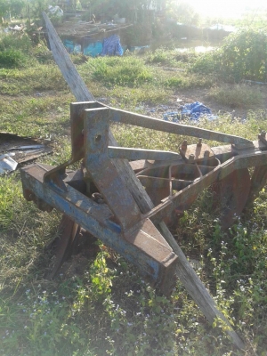 ขายหางสี่ใส่รถไถฟอร์ดสภาพสมบูรณ์