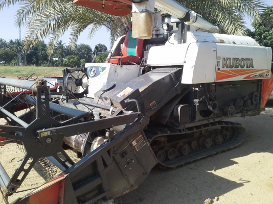 ขายรถเกี่ยวข้าว DC-95GM สภาพงามคับ เอกสารครบ