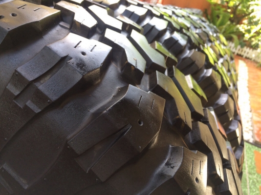 ยาง mud maxxis 33 ปี 11 สวยๆครับ ยาง mud maxxis 33 ปี 11 สวยๆครับ