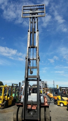 รถยกนำเข้าจากญี่ปุ่นแท้ ขนาด 5.0 ตัน  เสายกสูง 7.0 เมตร