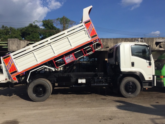 ขายรถ 6 ล้อกะบะดั๊มพ์ ISUZU เครื่องยนต์ 240 แรงม้า