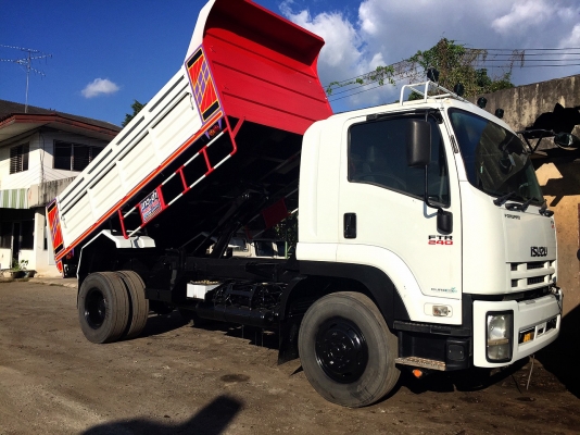 ขายรถ 6 ล้อกะบะดั๊มพ์ ISUZU เครื่องยนต์ 240 แรงม้า