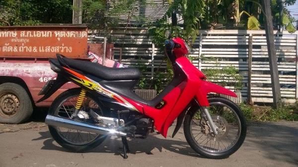 ขายลูกเดียว smash110 ปี2547รถบ้านๆ มีเล่มเอกสารครบ รับประกันการโอน