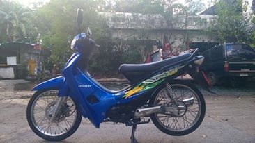 ขายลูกเดียว wave100s ปี2548 รถบ้านๆทนประหยัด มีเล่มเอกสารครบ