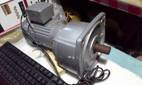 มอเตอร์เกียร์เฟื่องทด กำลังสูง