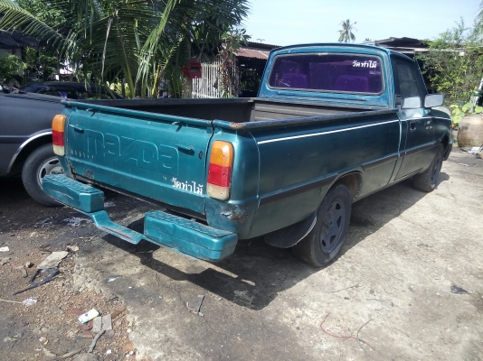 Mazda. Familia. 1400cc 5เกียร์