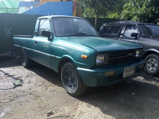 Mazda. Familia. 1400cc 5เกียร์