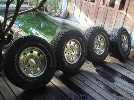 ขายยาง bf all 265 75 16 พร้อมล้อหยดน้ำ usa ดอกเหลือเยอะสวยครับ ขายยาง bf all 265 75 16 พร้อมล้อหยดน้ำ usa ดอกเหลือเยอะสวยครับ