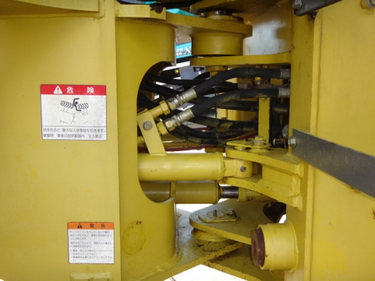 (คันที่2) KOMATSU WA 100-3 มีให้เลือก 3คัน นำเข้าจากญี่ปุ่น 090-986-2521 อ๊อบ