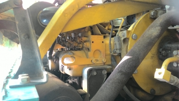 ขายรถขุดเล็กkomatsupc20-7 ราคาต่อรองครับ