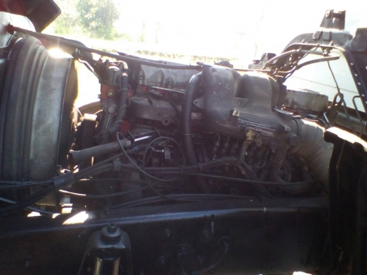 รถ ISUZU เดก้า 200 แรงม้า