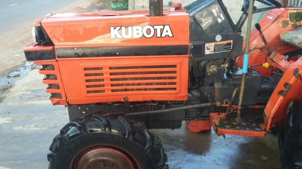 ขายรถไถคูโบต้า2605 พร้อมผาน 5