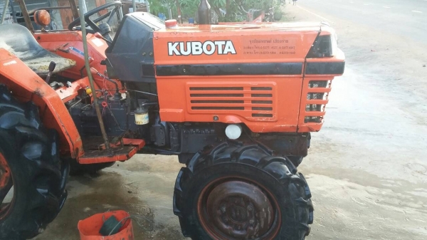 ขายรถไถคูโบต้า2605 พร้อมผาน 5