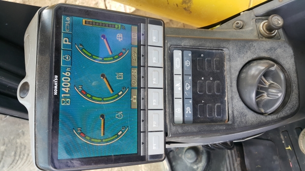 ขายรถแบคโฮ โคมัทสึ PC-200-8 ปี.52 ปรายปี ช่วงล้างเต็ม ไฟครบ เล่มทะเบียน ราคา.1600000 ต่อรอง