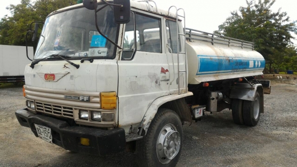 หกล้อ ฮีโน่ FF17-168แรง บรรทุกถังน้ำ 7,000ลิต อุปกรณ์ปั้มครบ สภาพดีสวยพร้อมใช้ เล่มภาษีปี59 ทะเบียนพร้อมโอน