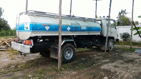 หกล้อ ฮีโน่ FF17-168แรง บรรทุกถังน้ำ 7,000ลิต อุปกรณ์ปั้มครบ สภาพดีสวยพร้อมใช้ เล่มภาษีปี59 ทะเบียนพร้อมโอน