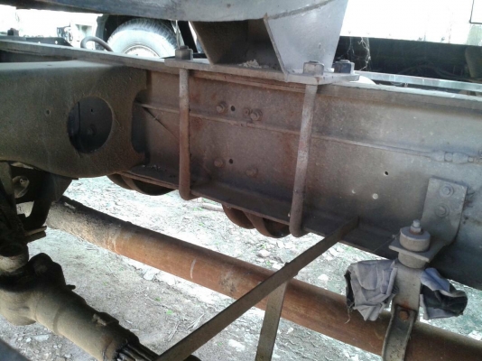 หกล้อ ฮีโน่ FF17-168แรง บรรทุกถังน้ำ 7,000ลิต อุปกรณ์ปั้มครบ สภาพดีสวยพร้อมใช้ เล่มภาษีปี59 ทะเบียนพร้อมโอน