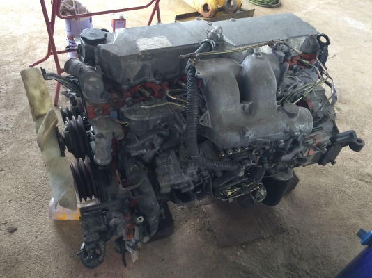 ขายเครื่อง isuzu 6HH1 210  แรงม้า  EURO2 ฝาเนียม  พร้อมกล่องไฟ