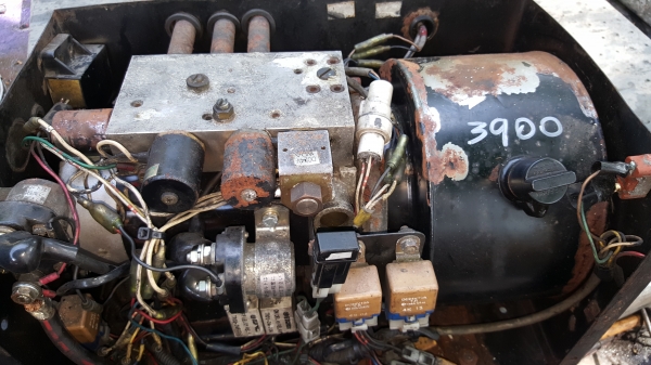 ปั้มไฮดรอลิค ออก 4 สาย ไฟ 24 v รหัส S-14