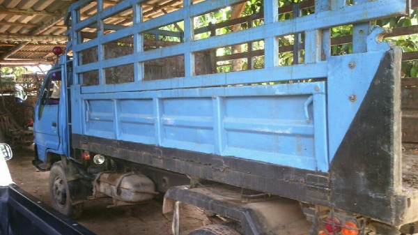 ขายรถบรรทุก 6 ล้อดัมพ์ TOYOTA 115 แรงม้า ราคา 250000