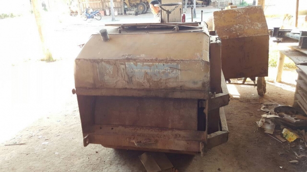 ขายรถบด ขนาดเล็ก ใช้งานได้ปกติ เครื่อง ISUZU ราคาคุยกันได้ ขายรถบด ขนาดเล็ก ใช้งานได้ปกติ เครื่อง ISUZU ราคาคุยกันได้